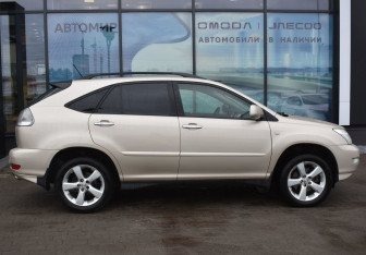 Подержанный автомобиль Lexus RX 2007 года (4 фото)