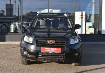 Подержанный автомобиль Geely Emgrand X7 2014 года (3 фото)