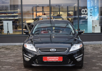 Подержанный автомобиль Ford Mondeo Sedan 2012 года (2 фото)
