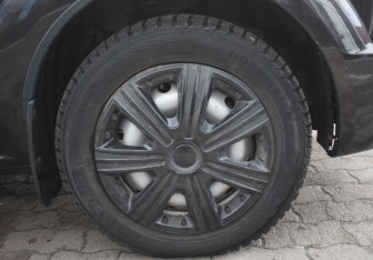 Подержанный автомобиль LADA (ВАЗ) Largus Wagon 2015 года (9 фото)