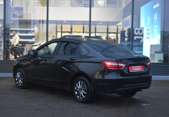 Подержанный автомобиль LADA (ВАЗ) Vesta Sedan 2017 года (7 фото)