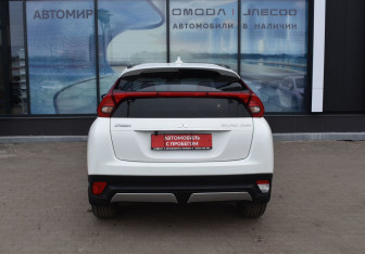 Подержанный автомобиль Mitsubishi Eclipse Cross 2018 года (6 фото)