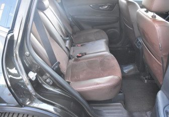 Подержанный автомобиль Nissan X-Trail 2020 года (11 фото)