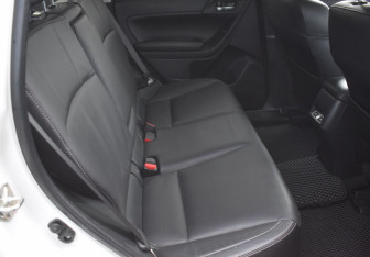 Подержанный автомобиль Subaru Forester Suv 2018 года (11 фото)