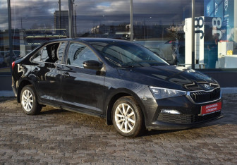 Подержанный автомобиль Skoda Rapid Liftback 2022 года (3 фото)