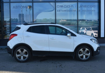 Подержанный автомобиль Opel Mokka 2013 года (4 фото)