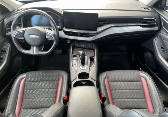 Подержанный автомобиль Haval F7x 2022 года (12 фото)