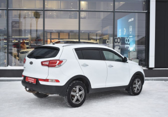 Подержанный автомобиль Kia Sportage 2011 года (5 фото)