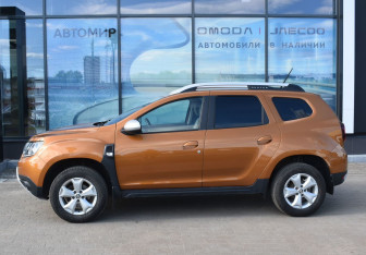 Подержанный автомобиль Renault Duster 2022 года (8 фото)