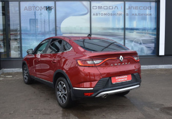 Подержанный автомобиль Renault Arkana 2021 года (7 фото)