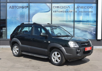 Подержанный автомобиль Hyundai Tucson 2007 года (3 фото)