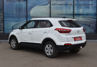 Подержанный автомобиль Hyundai Creta 2017 года (7 фото)