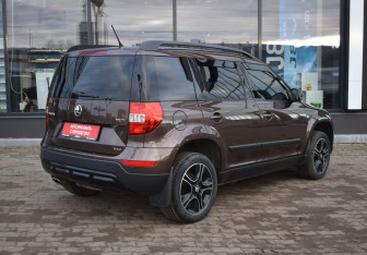 Подержанный автомобиль Skoda Yeti 2015 года (5 фото)