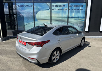 Подержанный автомобиль Hyundai Solaris Sedan 2018 года (5 фото)