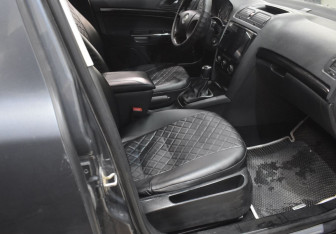 Подержанный автомобиль Skoda Octavia Liftback 2010 года (10 фото)