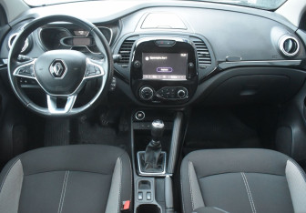 Подержанный автомобиль Renault Kaptur 2021 года (12 фото)
