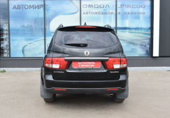 Подержанный автомобиль SsangYong Kyron 2008 года (6 фото)