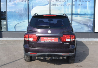 Подержанный автомобиль SsangYong Kyron 2010 года (6 фото)