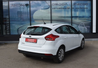 Подержанный автомобиль Ford Focus Hatchback 2018 года (5 фото)