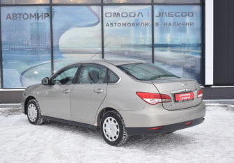 Подержанный автомобиль Nissan Almera Sedan 2013 года (7 фото)