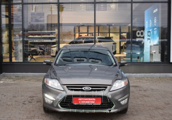 Подержанный автомобиль Ford Mondeo Sedan 2013 года (2 фото)