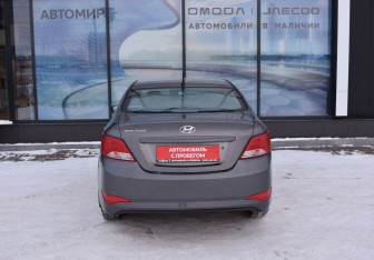 Подержанный автомобиль Hyundai Solaris Sedan 2016 года (6 фото)