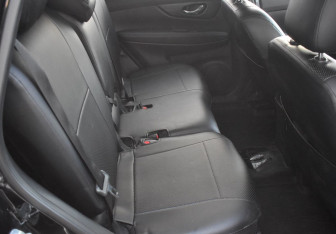 Подержанный автомобиль Nissan X-Trail 2017 года (11 фото)