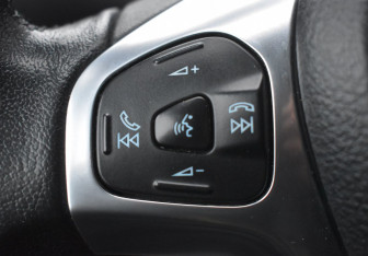 Подержанный автомобиль Ford EcoSport 2014 года (15 фото)