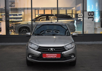 Подержанный автомобиль LADA (ВАЗ) Granta Sedan 2019 года (2 фото)