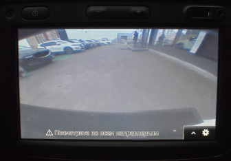 Подержанный автомобиль Nissan Terrano 2020 года (14 фото)