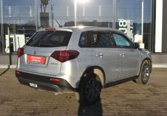 Подержанный автомобиль Suzuki Vitara 2021 года (5 фото)