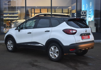 Подержанный автомобиль Renault Kaptur 2016 года (7 фото)