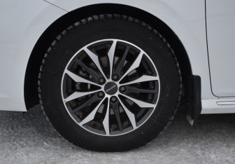 Подержанный автомобиль Omoda S5 2023 года (9 фото)