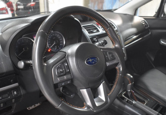 Подержанный автомобиль Subaru XV 2016 года (13 фото)
