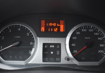 Подержанный автомобиль LADA (ВАЗ) Largus Wagon 2015 года (13 фото)