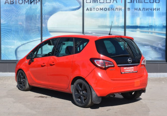 Подержанный автомобиль Opel Meriva 2014 года (7 фото)