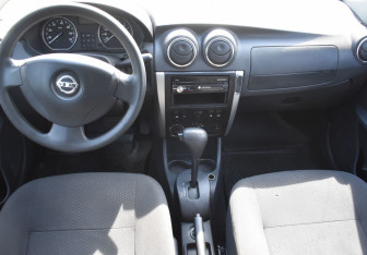 Подержанный автомобиль Nissan Almera Sedan 2015 года (12 фото)