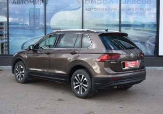 Подержанный автомобиль Volkswagen Tiguan 2020 года (7 фото)