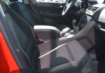 Подержанный автомобиль Opel Meriva 2014 года (9 фото)