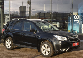 Подержанный автомобиль Subaru Forester Suv 2013 года (3 фото)
