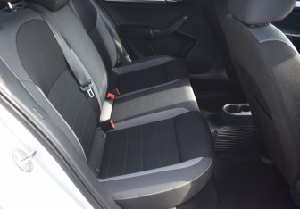 Подержанный автомобиль Skoda Rapid Liftback 2019 года (10 фото)