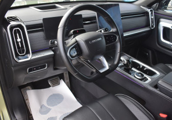 Подержанный автомобиль Jaecoo J7 2024 года (13 фото)