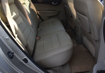 Подержанный автомобиль Renault Koleos 2012 года (11 фото)