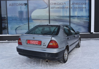 Подержанный автомобиль Honda Civic Hatchback 1997 года (5 фото)