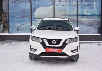 Подержанный автомобиль Nissan X-Trail 2021 года (2 фото)