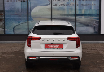 Подержанный автомобиль Haval Jolion 2023 года (6 фото)