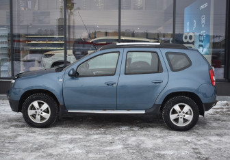 Подержанный автомобиль Renault Duster 2014 года (8 фото)