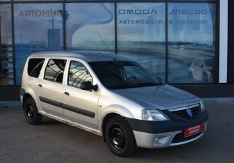 Подержанный автомобиль Dacia Logan Wagon 2007 года (3 фото)
