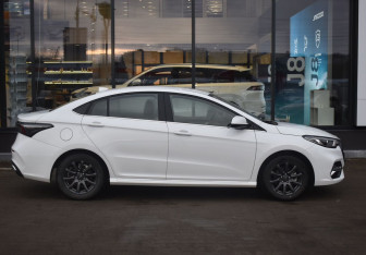 Новый Omoda S5 2024 (4 фото)