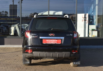 Подержанный автомобиль Geely Emgrand X7 2014 года (7 фото)